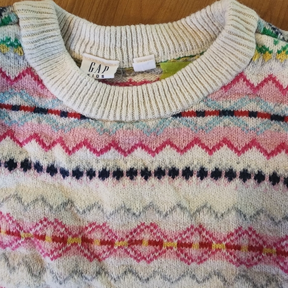 Colorful Patterned Women's Sweater - Picture 4 of 8